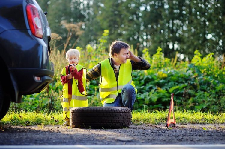 sécurité routière, équipements auto, kit de sécurité